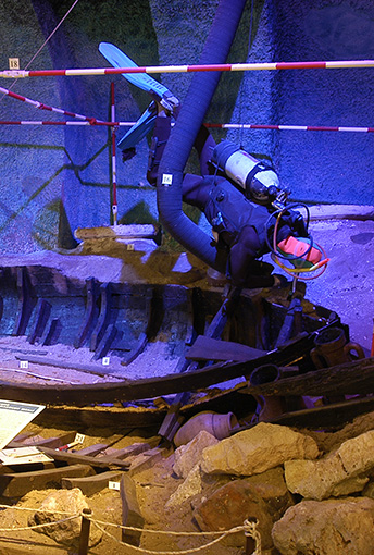 IL  MUSEO DEL MARE E DELLA NAVIGAZIONE ANTICA 