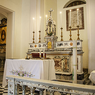 dettaglio altare